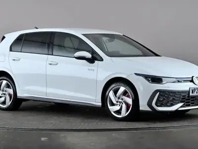Used VW Golf VIII GTE 272 HP (200 kW) 2025 White Hatchback