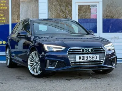 Second-hand Audi A4 S-Line 190 CP (139 kW) 2019 Albastru Break