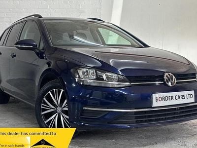 Used VW Golf VII SE 115 HP (84 kW) 2018 Blue Estate