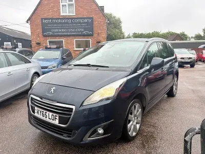 Used Peugeot 5008 Allure 2015 Blue MPV