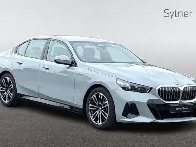 Usado BMW 520 M Sport 205 CV (150 kW) 2025 Gris