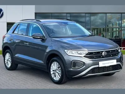 Used VW T-Roc Life 150 HP (110 kW) 2024 Grey SUV