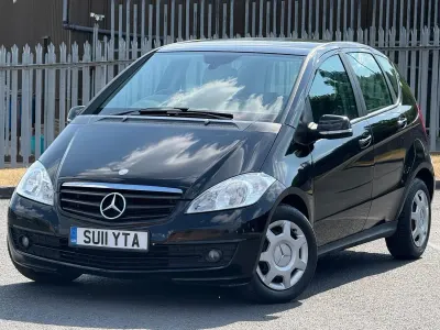 Used Mercedes A160 Classic 95 HP (69 kW) 2011 Black Hatchback