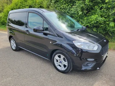 Usado Ford Transit Limited 100 HP (73 kW) 2023 Preto Van
