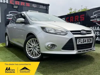 Used Ford Focus Zetec 115 HP (84 kW) 2014 Silver Hatchback