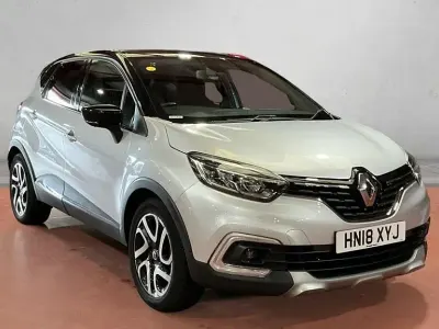 Used Renault Captur Dynamique 2018 Silver/black SUV