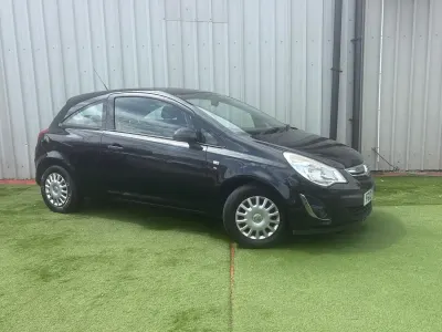 Used Vauxhall Corsa S 65 HP (47 kW) 2012 Black Hatchback