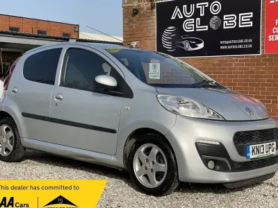 Second-hand Peugeot 107 Allure 2013 Argintiu Hatchback