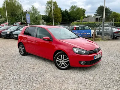 Begagnad VW Golf VI SE 2009 Röd Halvkombi
