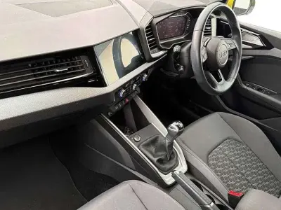 Used Audi A1 Sport 108 HP (79 kW) 2023 Yellow SUV