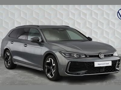 Used VW Passat R-line 147 HP (108 kW) 2025 Grey Estate