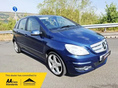 Used Mercedes B180 109 HP (80 kW) 2011 Blue Hatchback