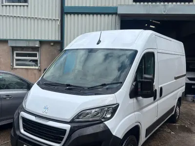 Used Peugeot Boxer 140 HP (102 kW) 2021 White Van