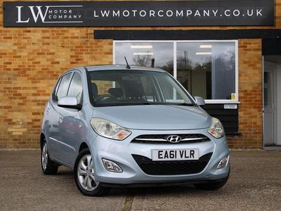 Used Hyundai i10 Style 86 HP (63 kW) 2011 Silver Hatchback