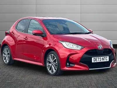 Used Toyota Yaris 114 HP (83 kW) 2023 Red Hatchback