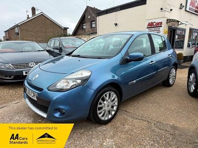 Used Renault Clio II Dynamique 84 HP (61 kW) 2010 Blue Hatchback
