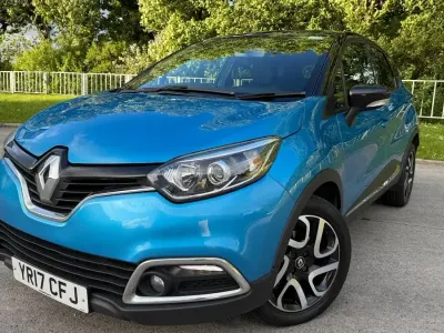Used Renault Captur Dynamique 90 HP (66 kW) 2017 Blue SUV