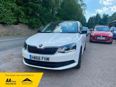 Usado Skoda Fabia Colour Edition 2016 Blanco Utilitario