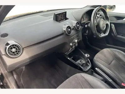 Usado Audi A1 Black Edition 150 CV (110 kW) 2017 Negro Utilitario