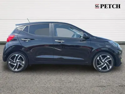 Used Hyundai i10 Premium 62 HP (45 kW) 2025 Black Hatchback