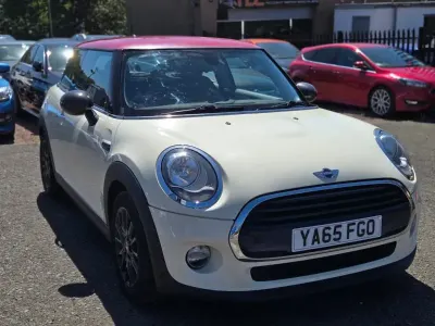 Used Mini Cooper Hatch 136 HP (100 kW) 2015 White Hatchback