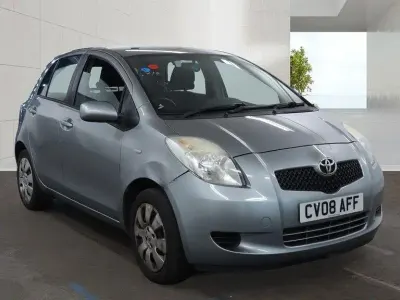Used Toyota Yaris T3 69 HP (50 kW) 2008 Silver Hatchback