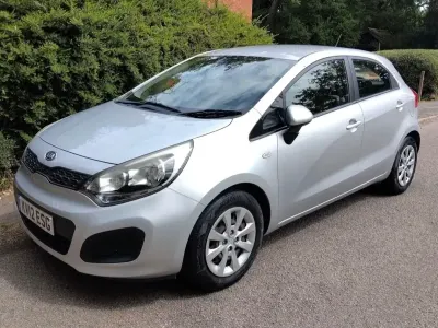Used Kia Rio Air 84 HP (61 kW) 2012 Silver Hatchback