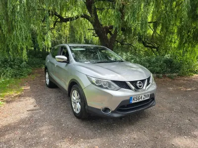 Used Nissan Qashqai Acenta 113 HP (83 kW) 2015 Silver SUV