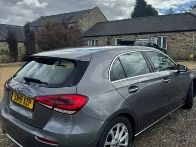 Begagnad Mercedes A180 Executive 2019 Grå Halvkombi