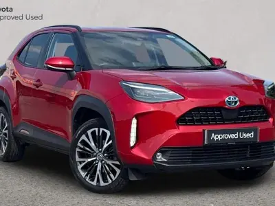 Used Toyota Yaris Cross 116 HP (85 kW) 2023 Red SUV