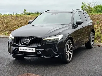 Used Volvo XC60 R-Design 197 HP (144 kW) 2021 Black SUV