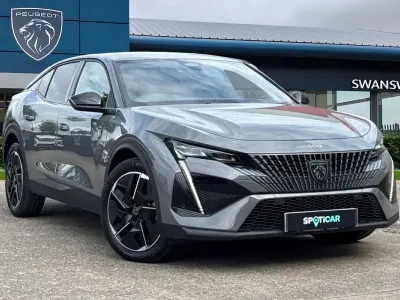 Usado Peugeot 408 GT 130 CV (95 kW) 2025 Gris SUV