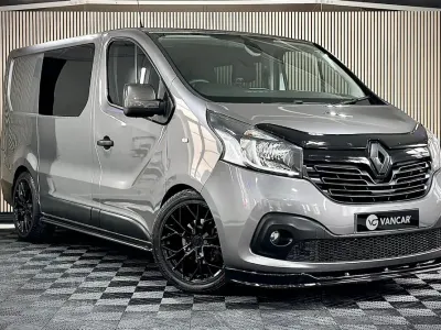 Used Renault Trafic 2017 Grey MPV