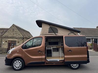 Used Renault Trafic Business 2018 Brown MPV