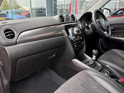 Used Suzuki Vitara SZ5 129 HP (94 kW) 2022 Yellow SUV