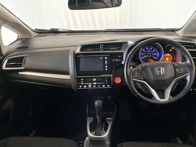 Begagnad Honda Jazz EX 102 HK (75 kW) 2018 Röd Halvkombi
