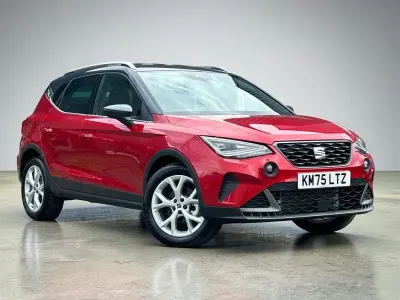 Nowe Seat Arona FR 115 KM (84 kW) 2025 Czerwony SUV