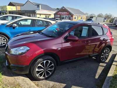 Used Nissan Qashqai N-TEC 110 HP (80 kW) 2012 Red SUV