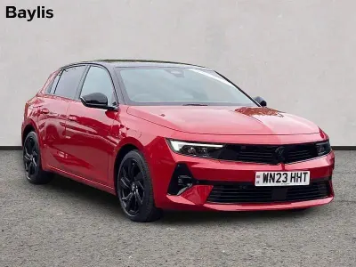 Used Vauxhall Astra 130 HP (95 kW) 2023 Red Hatchback
