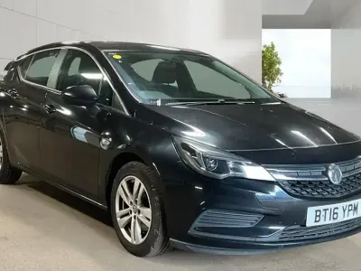 Used Vauxhall Astra S 110 HP (80 kW) 2016 Black Hatchback