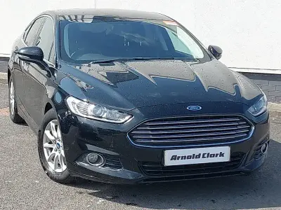 Used Ford Mondeo Zetec 120 HP (88 kW) 2016 Black Hatchback
