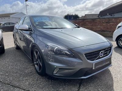Begagnad Volvo V40 R-Design 115 HK (84 kW) 2014 Grå Halvkombi