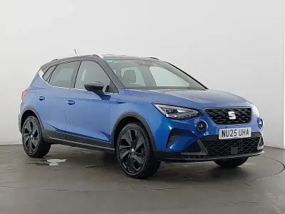 Used Seat Arona FR Sport 115 HP (84 kW) 2025 Blue SUV