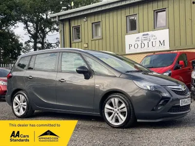 Used Vauxhall Zafira Tourer SRi 140 HP (102 kW) 2014 Grey MPV