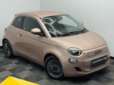 Używany Fiat 500e Icon 86 kW (118 KM) 2022 Złoty Hatchback