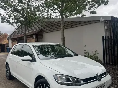 Used VW Golf VII SE 2019 White Hatchback