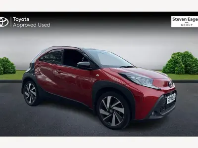 Used Toyota Aygo X 70 HP (51 kW) 2025 Red SUV