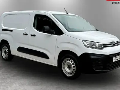Second-hand Citroën Berlingo 102 CP (75 kW) 2023 Monovolum