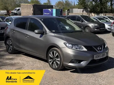 Używany Nissan Pulsar N-TEC 115 KM (84 kW) 2015 Szary Hatchback