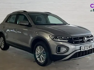 Used VW T-Roc Life 150 HP (110 kW) 2022 Pyrite silver SUV